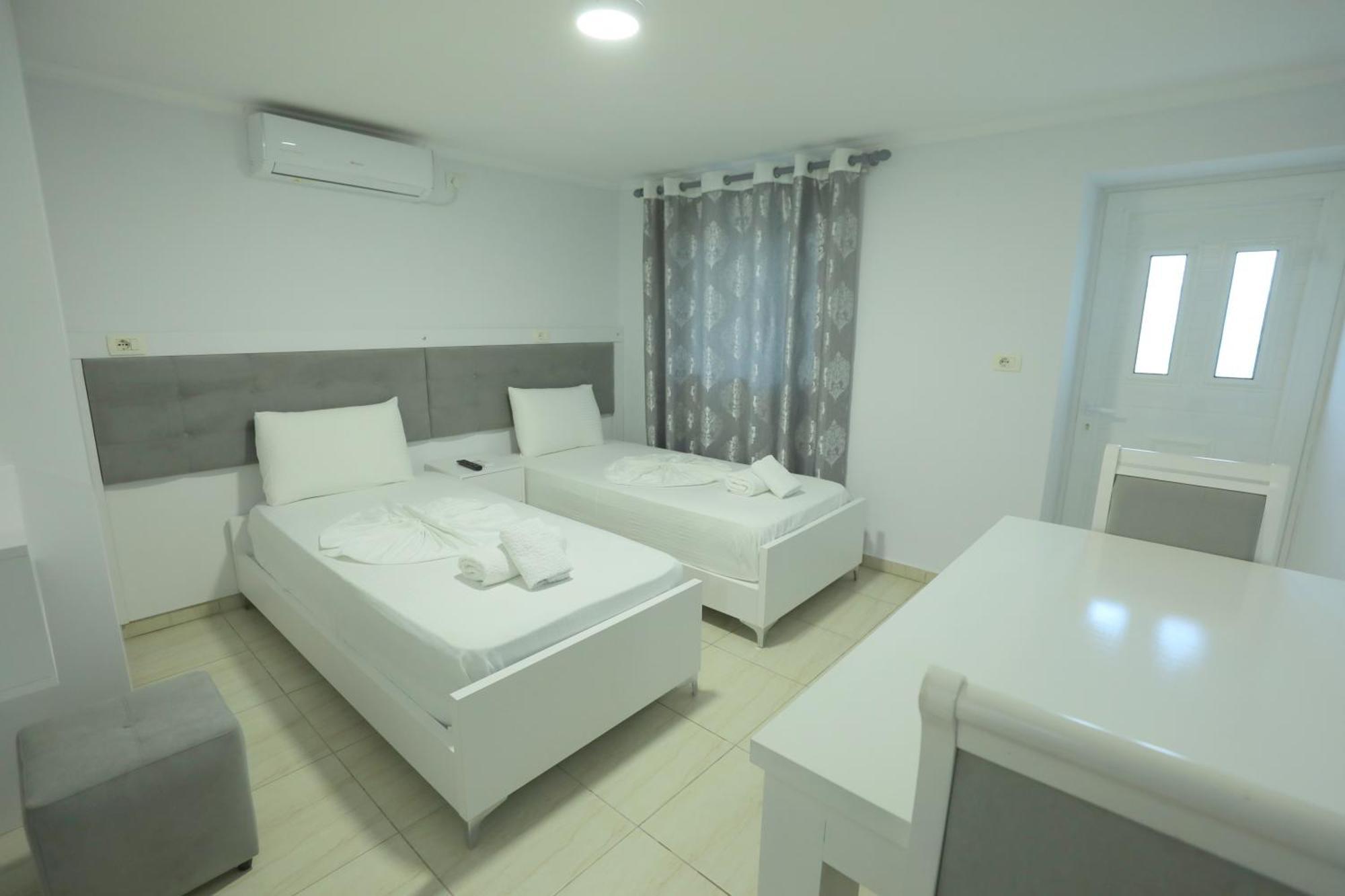 Villa Kevin'S Sarande Exterior photo